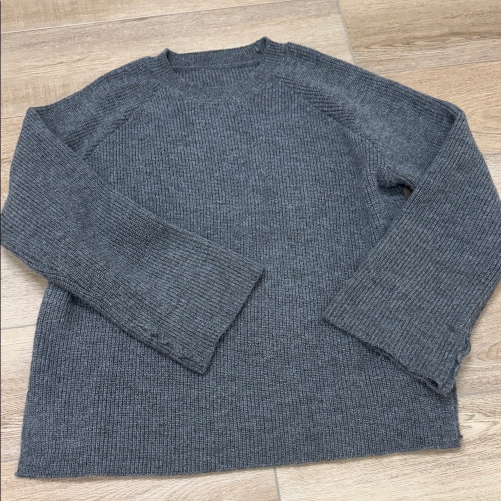 Women’s Gray Sweater